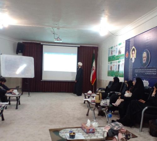 جلسه قرارگاه خاتم برای تدوین مساله بحران جمعیت همدان