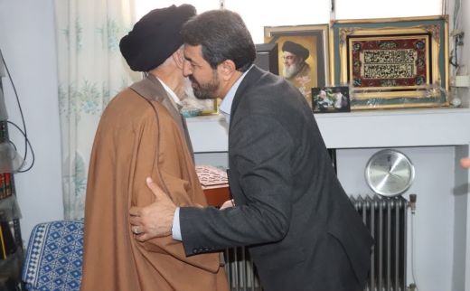 دیدار نوروزی حمید ملانوری شمسی استاندار همدان و شورای معاونین استانداری با آیت الله موسوی اصفهانی