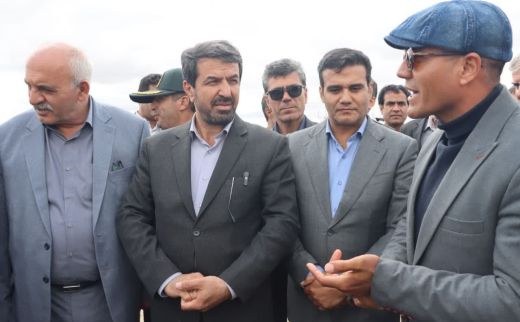  باغ انگور ۵ هکتاری در رزن؛ مسیری سبز و مولد در تقویت تولیدات کشاورزی روستایی است