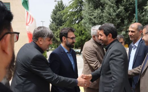  ورود استاندار همدان به کرمانشاه برای حضور در آیین یادبود شهدای قراویز