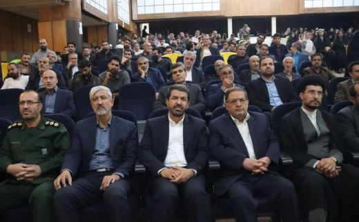  استاندار همدان در مراسم بزرگداشت مقام معلم در تویسرکان حضور یافت