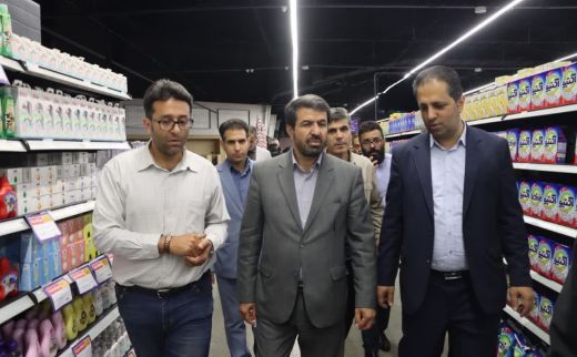 بازدید سرزده استاندار همدان از مراکز عرضه و توزیع کالاهای اساسی