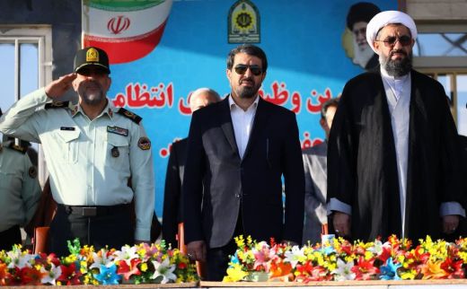 برگزاری مراسم صبحگاه عمومی مشترک انتظامی استان همدان به مناسبت هفته فراجا