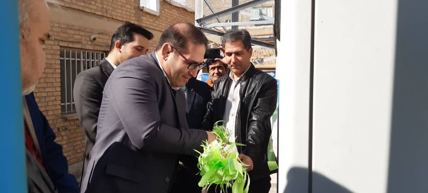 بهره برداری از تعویض و افزایش پوشش دکل پست فامنین با اعتبار ۳ میلیارد تومان و همزمان ۵ پروژه مخابرات شهرستان