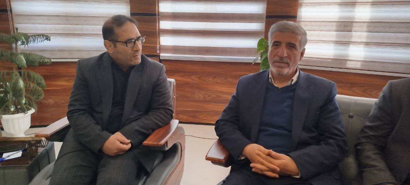  دیدار و گفتگوی مدیریت صندوق کارآفرینی امید استان همدان و معاونین ایشان با فرماندار فامنين