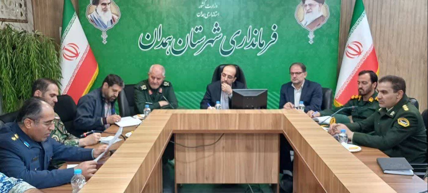 ضرورت روایت‌گری سیره شهدای دفاع مقدس برای الگوسازی نسل آینده/ برگزاری مقتدارنه رژه نیروهای مسلح به مناسبت روز ارتش در همدان