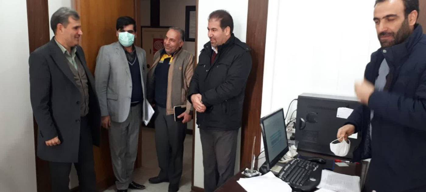 فرماندار نهاوند صبح امروز از شرکت گاز نهاوند و اداره راهداری و حمل و نقل جاده ای بازدید کرد