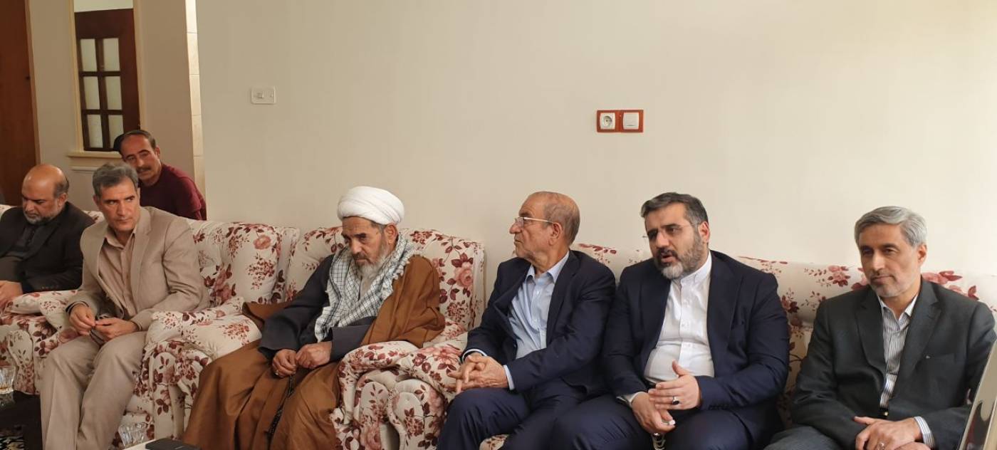 وزیر فرهنگ و ارشاد اسلامی:  شهدای نهاوند از مفاخر و برجسته‌ترین‌ها هستند