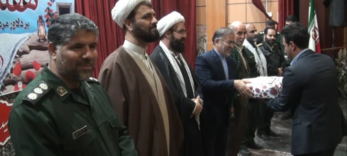  همایش اقتدار بسیجیان شهرستان بهار در فرهنگسرای آیت الله بهاری (ره) 