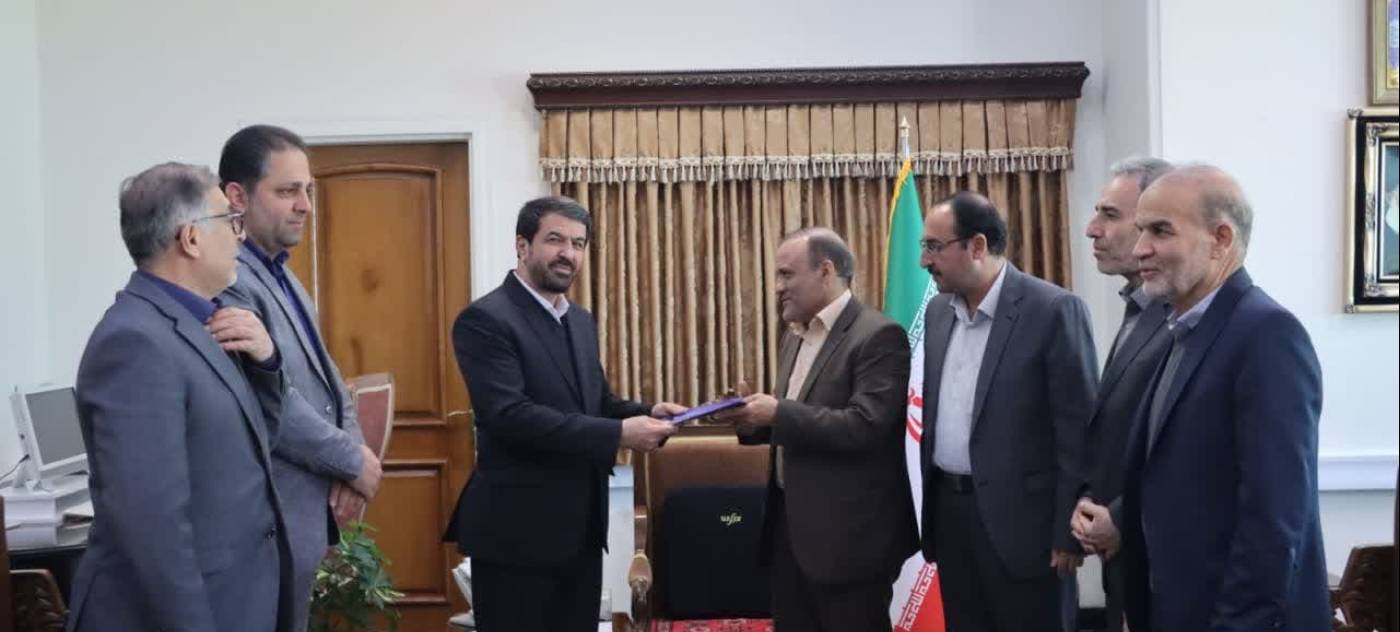 اعطاء حکم مسئولیت مدیرکل دفتر بازرسی استانداری همدان