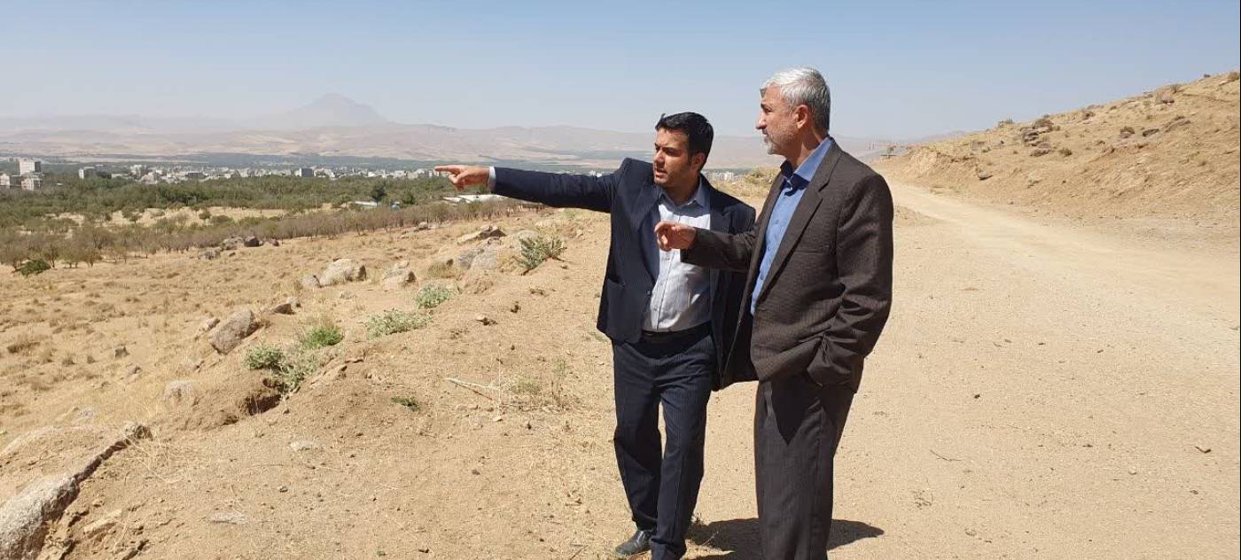 بازدید فرماندار تویسرکان از محل اجرای پروژه کنارگذر شمالی
