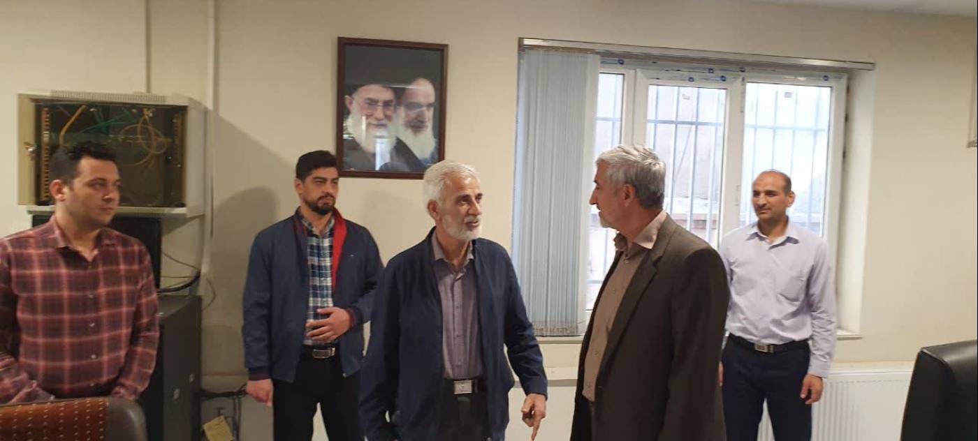 بازدید فرماندار شهرستان تویسرکان از اداره ثبت‌احوال 