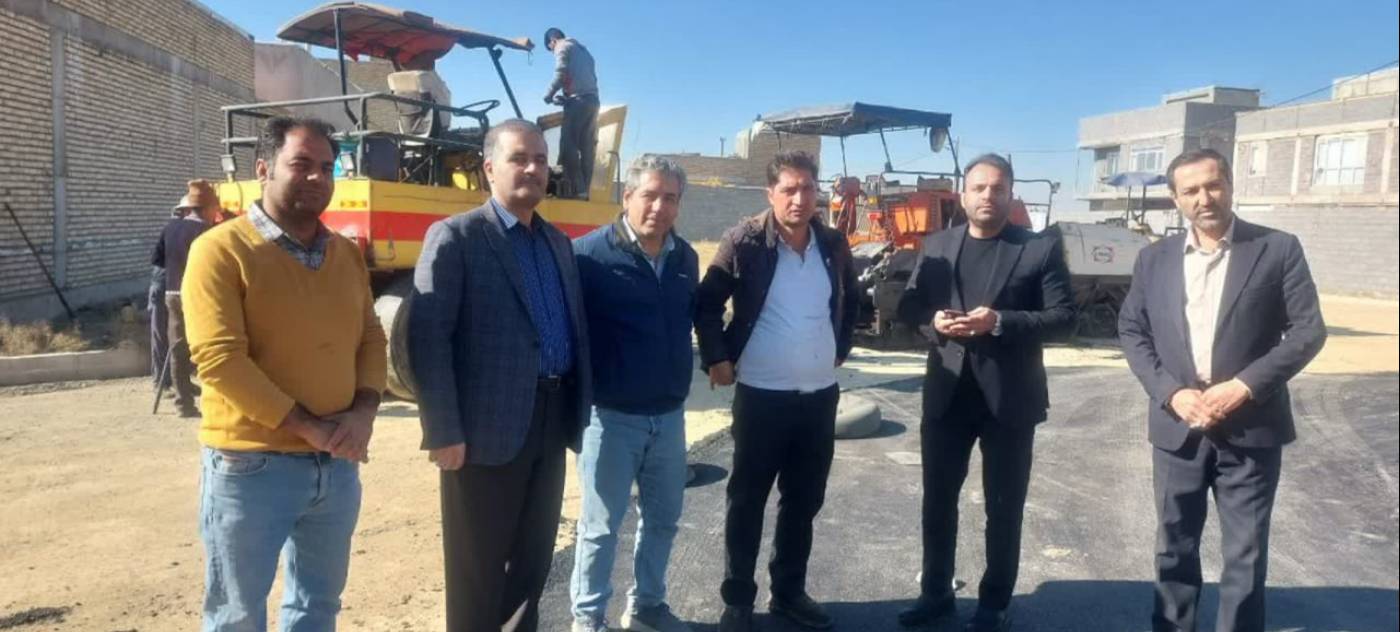 ادامه روند اجرای پروژه‌های عمرانی در سطح بخش مرکزی شهرستان همدان