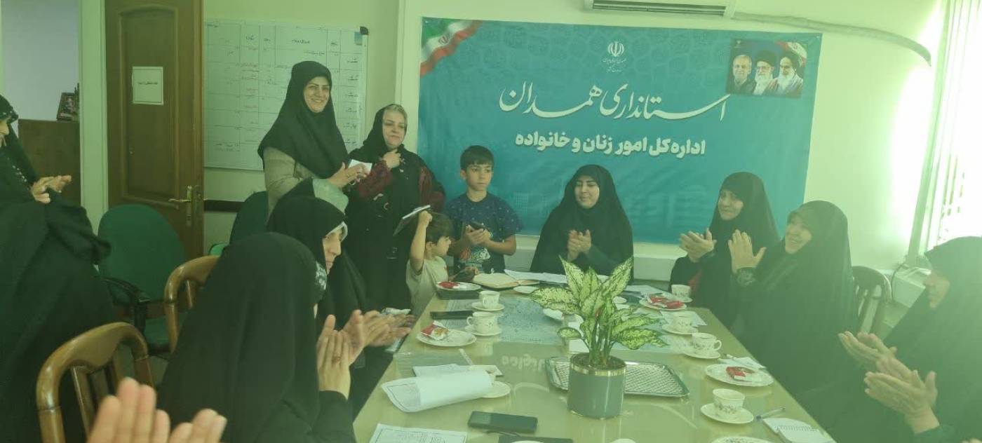 بررسی آثار ارسال شده شامل ارسال تصاویر از جشن مردمی دردانه های الوند 