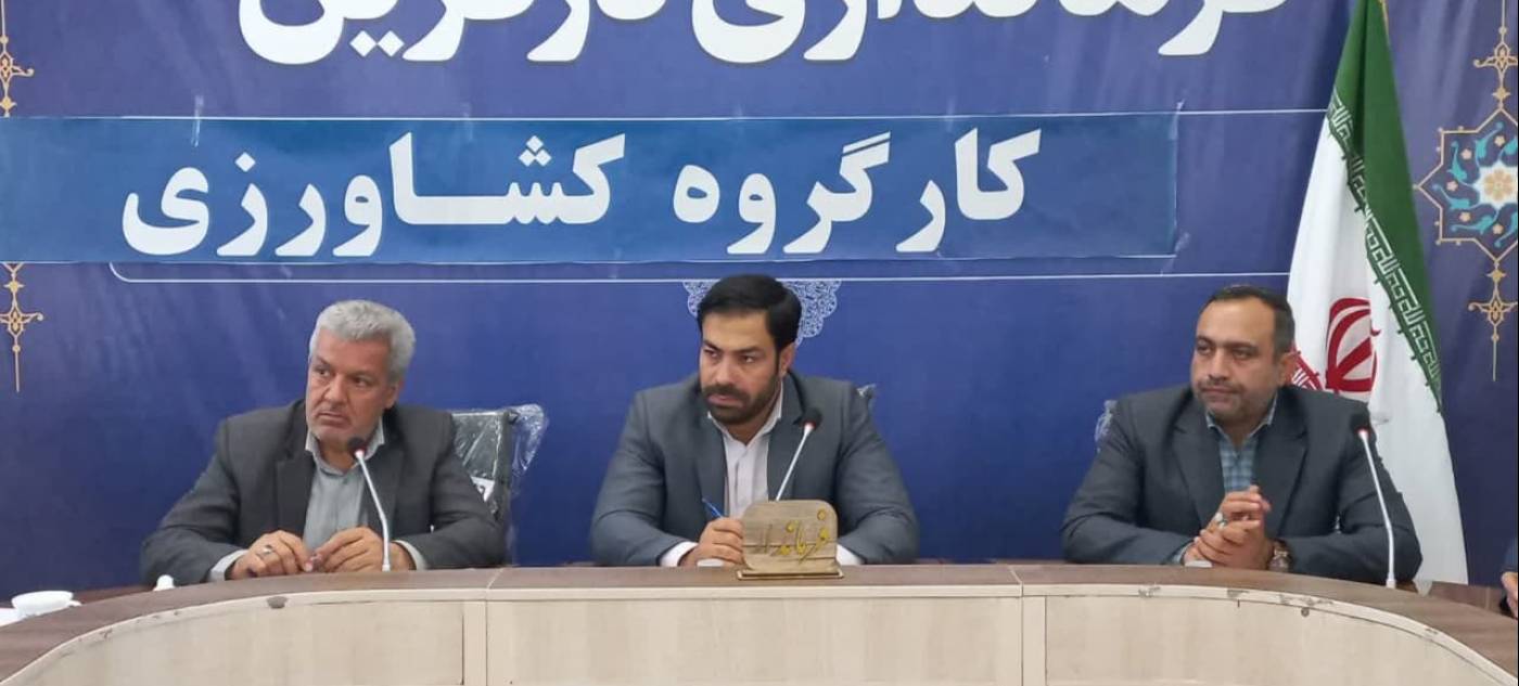 خواستان فرماندار درگزین در جلسه کارگروه کشاورزی که با حضور رییس سازمان جهاد کشاورزی استان تشکیل شد اظهار داشت:درگزین‌ از شهرستانهای برتر استان در حوزه تولیدات مرغ می باشد.